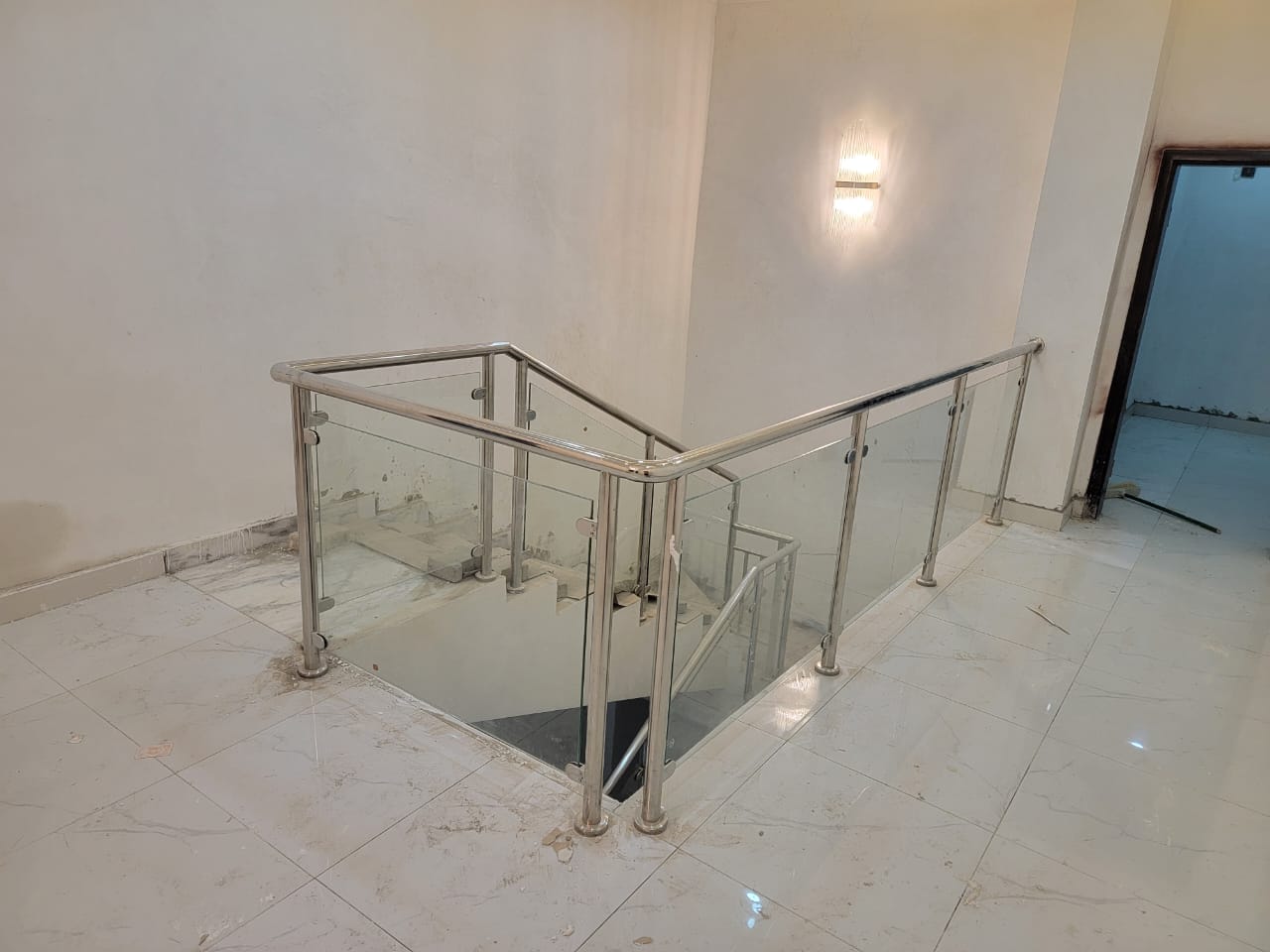 Dr Nsokolo Residence Glass Balustrades